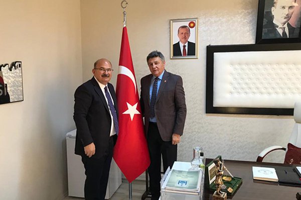 Bugün Yıldırım Belediye Başkan Yardımcısı Yaşar ELMAS Bey'i makamında ziyaret ettim.